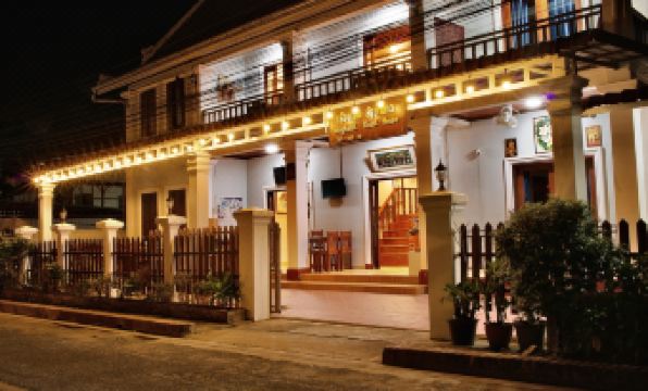 Singharat Boutique House