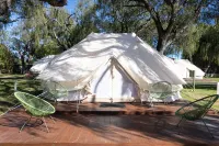 Busselton Villas and Glamping Village Hotel di Busselton