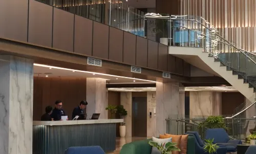 Grand Anara Airport Hotel