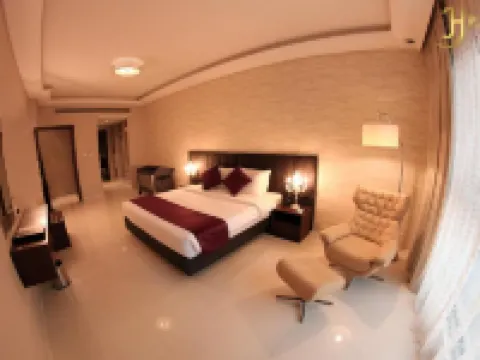 サンデー ラグジュアリー ダウンタウン アドリヤ フォーマリー ジュエル ホテル マナーマのホテル