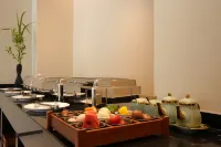 Libo Xiaoqikong Manga Rhythm: Thirteen Months Meeting in the Courtyard - breakfast