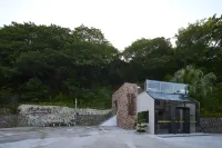 凡是嶼見·山景野奢設計師Villa（普陀山機場蜈蚣峙碼頭店） 大青山國家公園-觀景平台附近的飯店