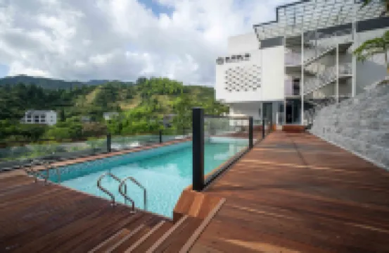 Sanqingshan Mo Ye Homestay - Rooftop Pools