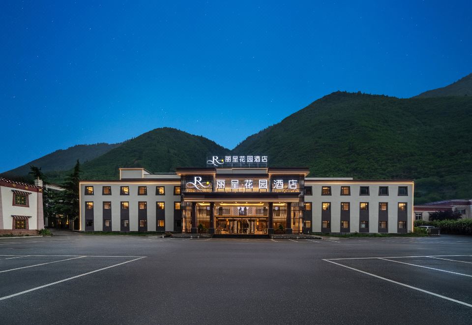 hotel overview picture
