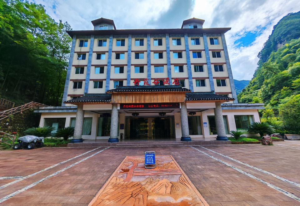 hotel overview picture