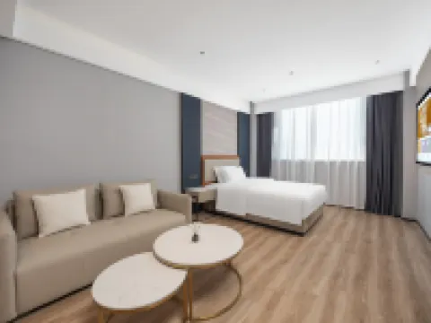 Yantai Duoyue Hotel (Yantai Station Binhai Square) Hotels in Yantai