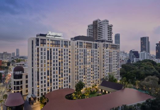 타운홀 수쿰윗 조식 뷔페