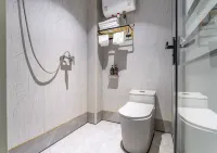 Candy Light Luxury Apartment (Sihui Yueyun Bus Station, Zhaoqing City)