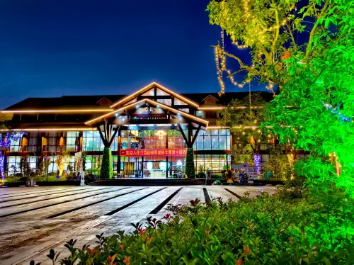 Sanbai Mountain Town Yingcui Lake Tribe Hotel 안위안 호텔