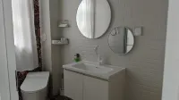 Pingshun Qihaoyuan Homestay - parking