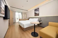 Aifeel Hotel (Pingyao Ancient City Youjian Pingyao Theater)