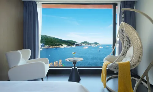 Tianya.Skyline Seaview Designer Homestay (Putuo Mountain Airport Wushitang Branch)
