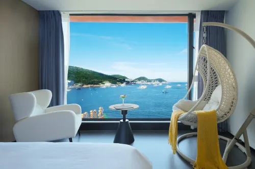 Tianya.Skyline Seaview Designer Homestay (Putuo Mountain Airport Wushitang Branch)