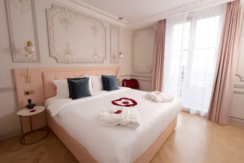 Mode Paris Aparthotel - 5-Star