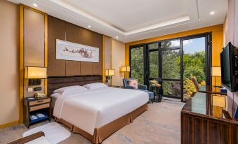 Yun-zen Jinling Lotus Hotel