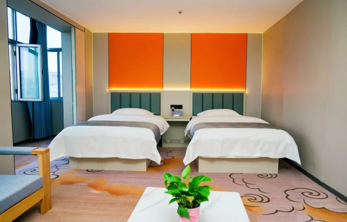 Shangyi Smart Hotel (Renmin Cultural Square Jingtai Station)