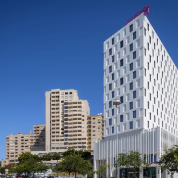 Moxy Lisboa Oriente Отели рядом с достопримечательностью «Edificio Atlantis»