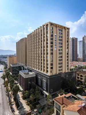 Homeinn Plus Hotel (Kunming Aegean Shopping Mall Park 1903) Hotels near Yunnan Normal University