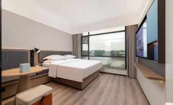 Echarm Hotel (Wenfeng Tower Store on Shenong Avenue, Suizhou)
