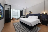 International Hotel No. 1(Wanda Plaza Store) - balcony