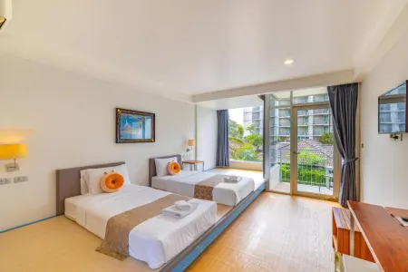 Sunset Serenity Jomtien Resort Отели рядом с достопримечательностью «Columbia Pictures Aquaverse»