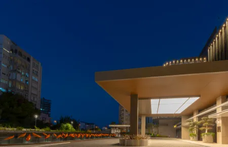 Marriott Executive Apartments Antalya Отели рядом с достопримечательностью «Lara Beach»