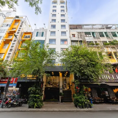 A25 Premium Hotel  - 277 Le Thanh Ton Hotels near District 1