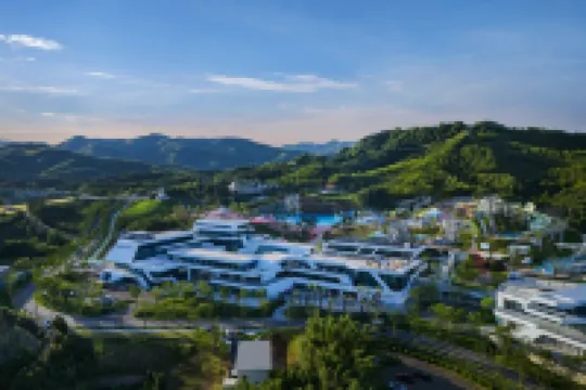 Aeson Gilman Resort Hotels near Glory - Castle In The Sky