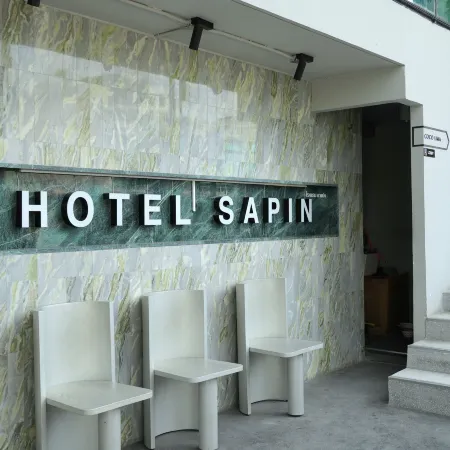 Hotel Sapin Отели рядом с достопримечательностью «Улица Яоварат-роуд»