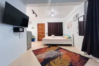 Lazy Daze Hometel Boracay