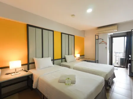 Regent Ngamwongwan Hotel