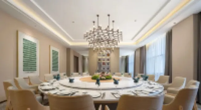 โรงแรมเยล่าง