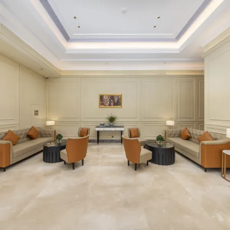 Vienna Hotel (Fengjie Kuimen Impression Pier)