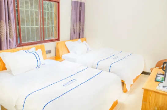 Chashan Xiaoyue Chinese Inn Hotels near Nuogan Ancient Village