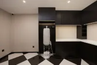 West Bank Hotel (Longjing West Market)