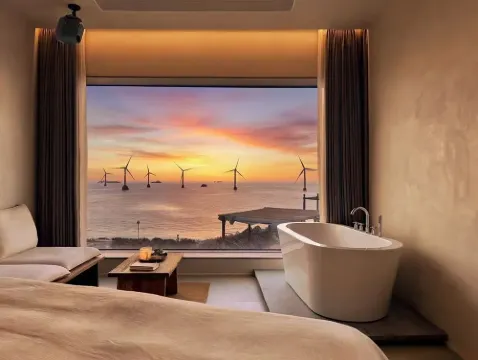 HEARTILY SEA VIEW MANOR