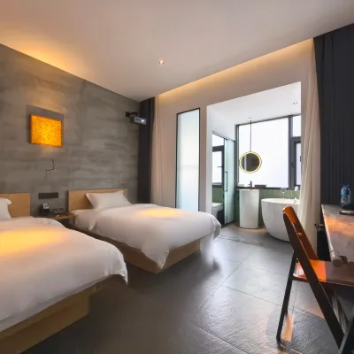 Biewu Space Homestay (Haikou Qilou Old Street) โรงแรมใกล้สวนว่านลี่