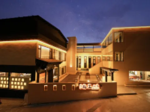 VillaCourtyard·梅里山尊別院（飛來寺景區店） 飛來寺附近的飯店