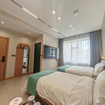 Qiqihar Le Tu Hotel Hotel dekat Hequan Park