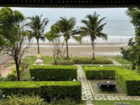 Private Beachfront 2 Bedroom Suite Full Ocean View