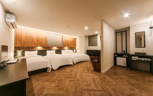 Busan Station Maximum Hotel