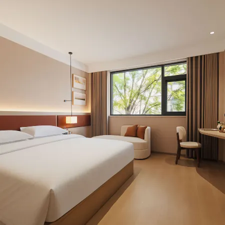 Xichang Heyue Guanhai Resort Hotel