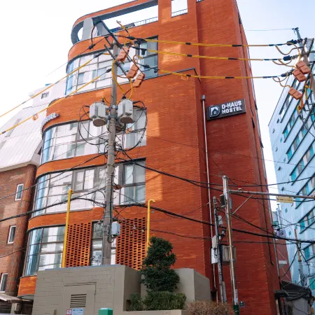 D-Haus Hostel Dongdaemun Отели рядом с достопримечательностью «Чонногу»