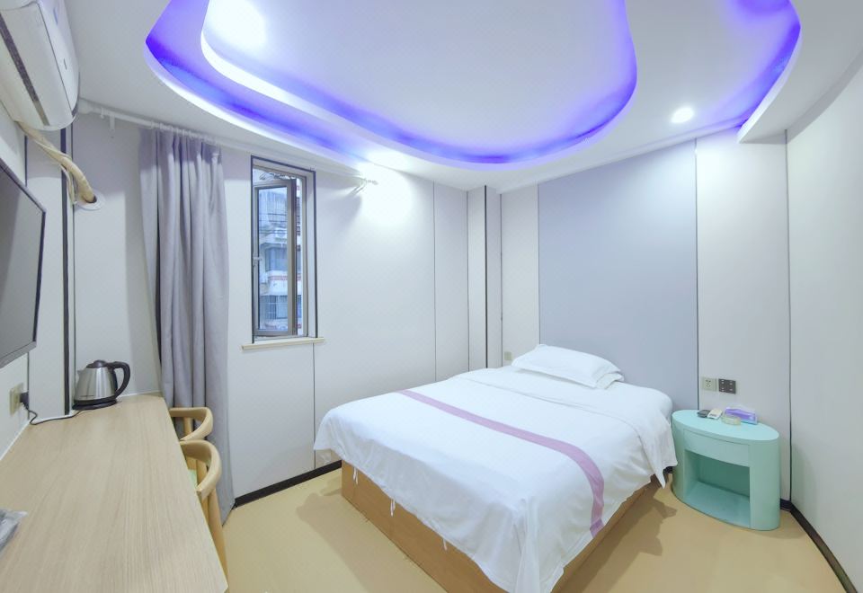 Dream of rain theme hotel Images