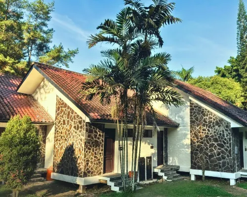 The Tavia Riverside Resort & Convention Hotel di Kabupaten Bogor