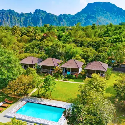 H&V Bungalow Vang Vieng 銀峭壁附近的飯店