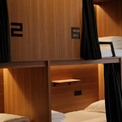 Guiyang Bandian Hostel (Jiaxiu Tower) โรงแรมใกล้วัดเฉียนหมิง
