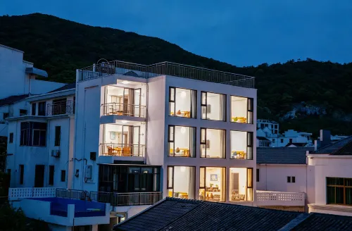 Nahai Sea View Lodge