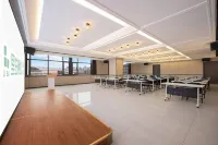 Libai Qiyue Hotel (Shenyang Station Taiyuan Street First Hospital of Medical University)
