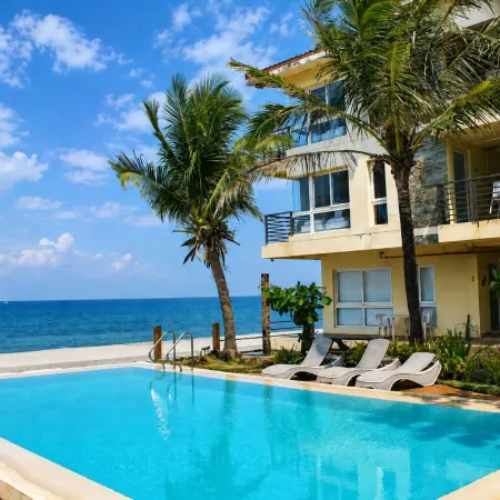 Brisa Marina Beach Resort powered by Cocotel